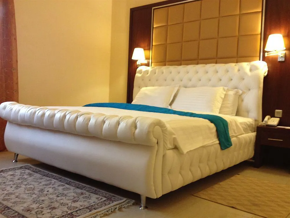 Rainbow Hotel Dubai
